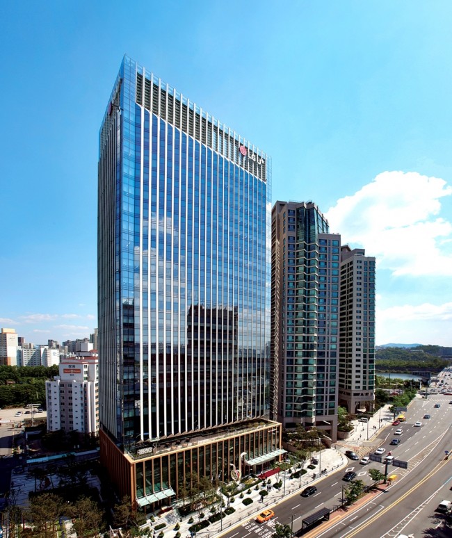 LG U+, CDP 평가에서 통신사 유일 '탄소경영 아너스 클럽' 수상