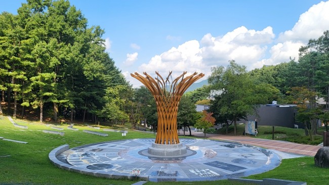 강화군, '마니산 치유의 숲' 웰니스 프로그램 운영 시작…힐링 명소로 인기